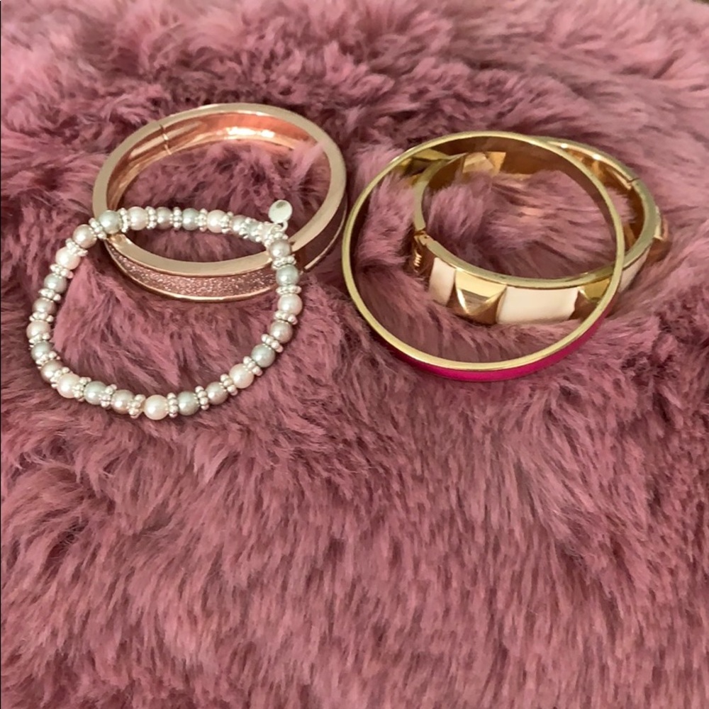 Cute jewelry pack !!